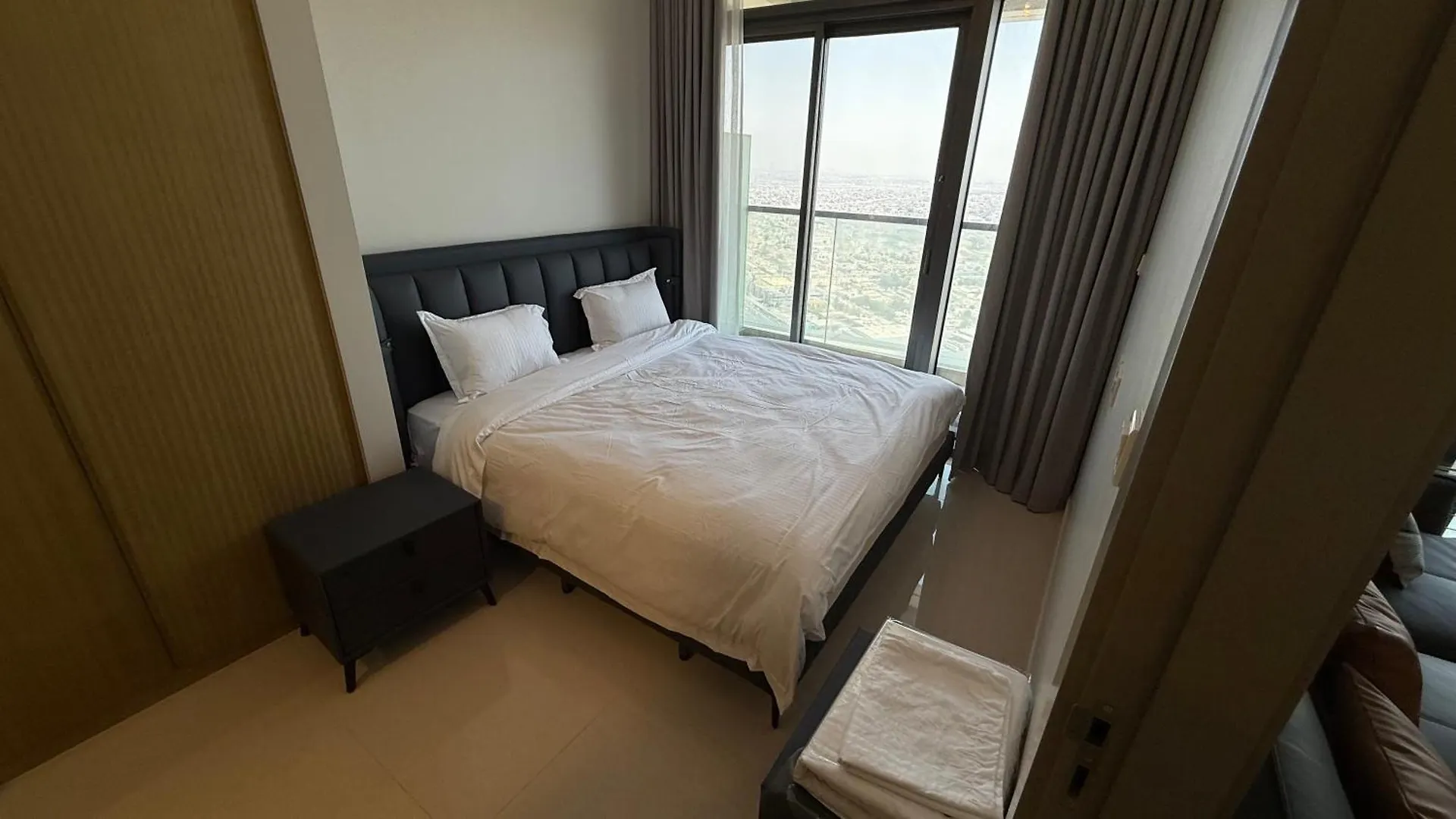 Apartment Aykon City Dubai