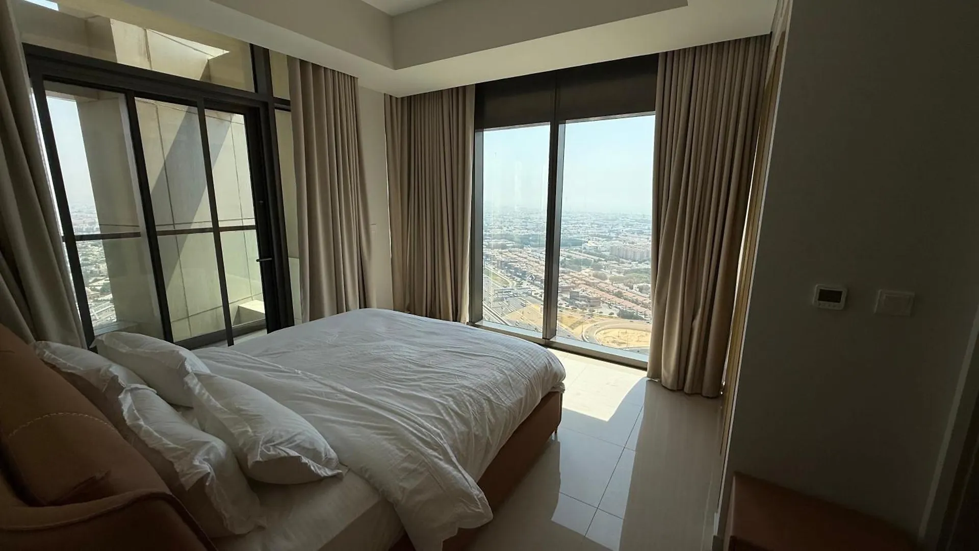 Aykon City Dubai 0*,